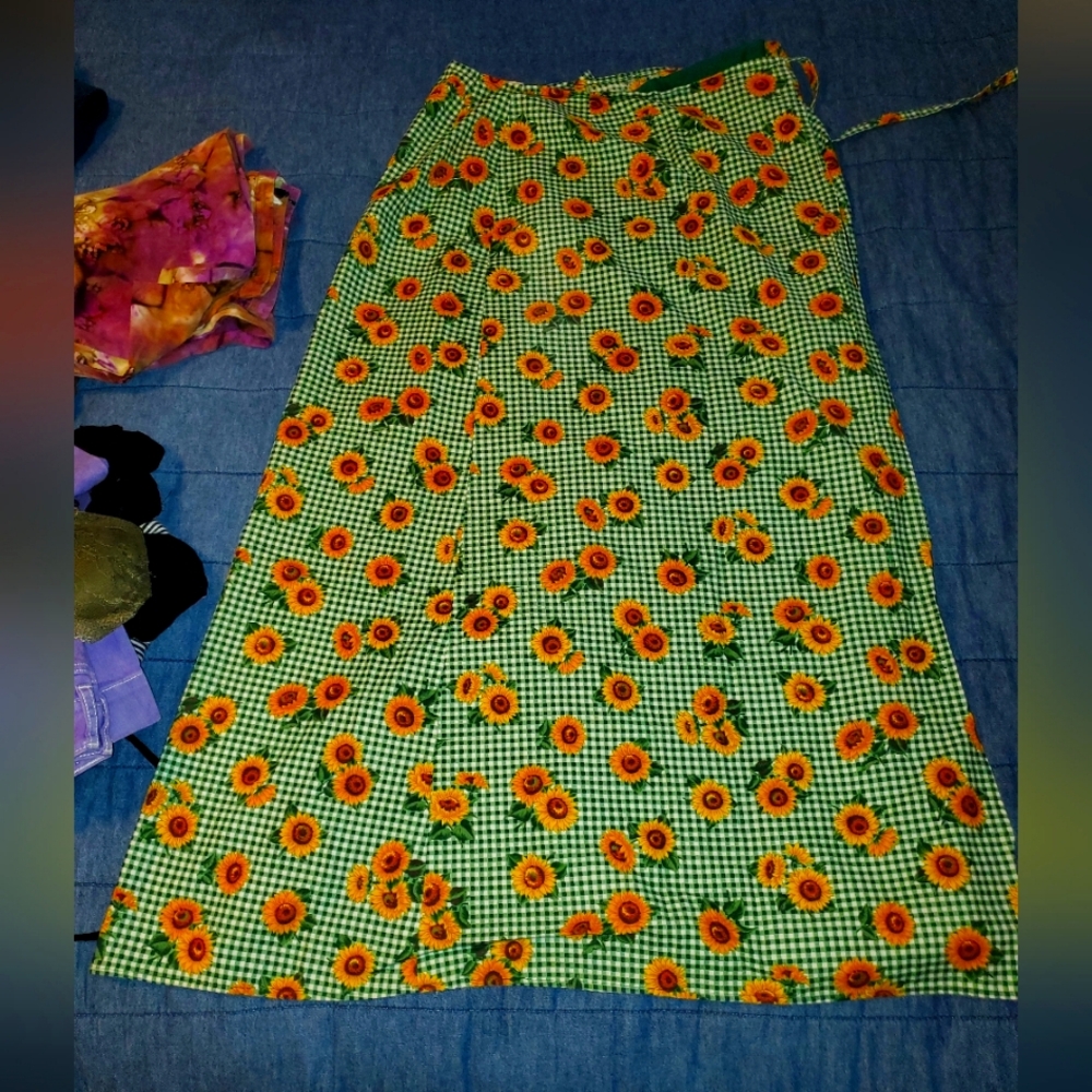 Floral Green Checkered Skirt